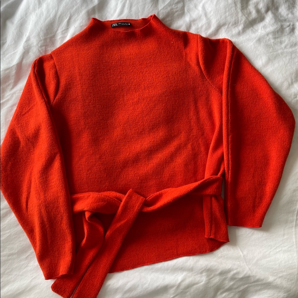 Zara sweater that was worn once
